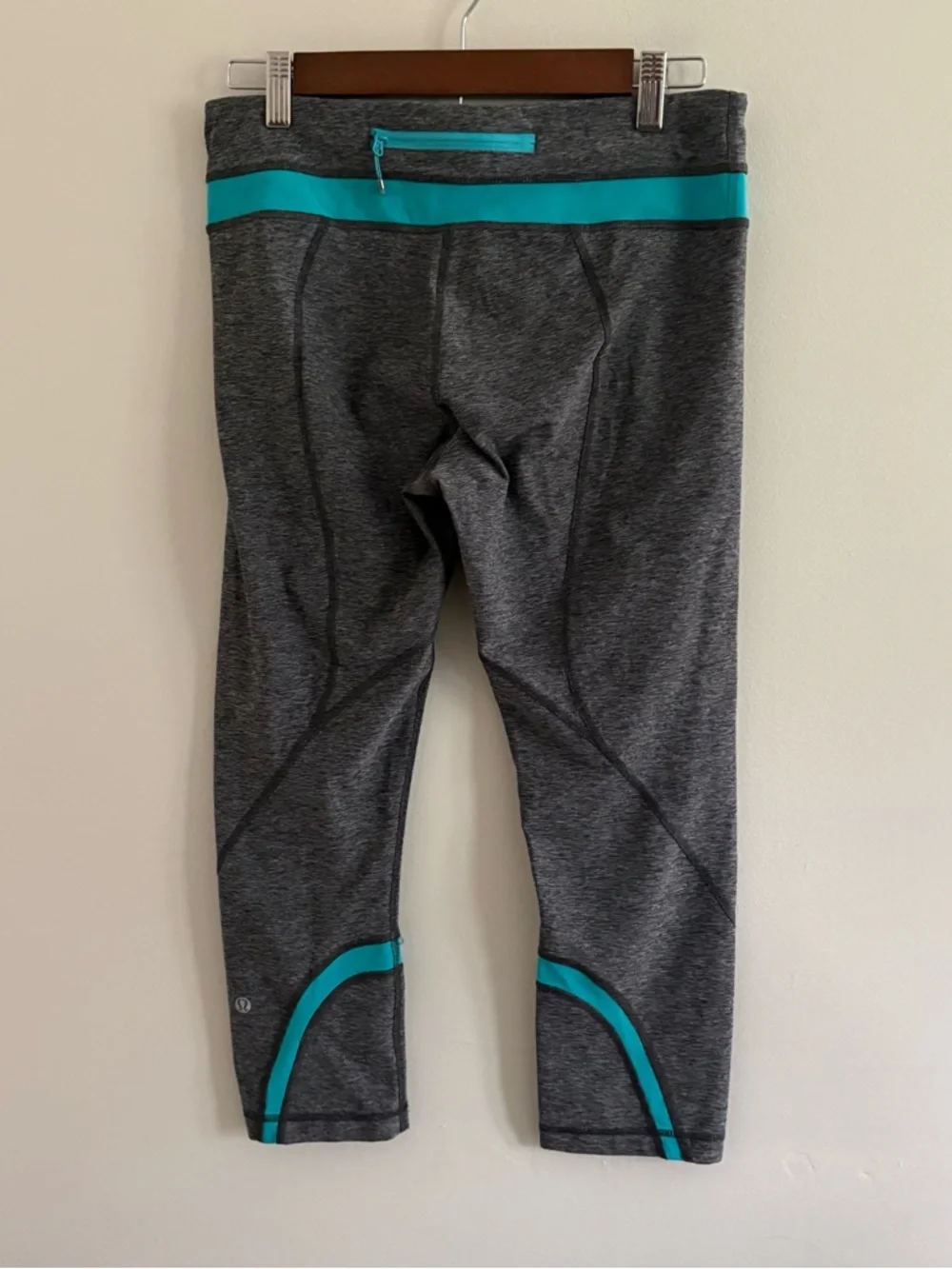 lululemon athletica comfortable gray